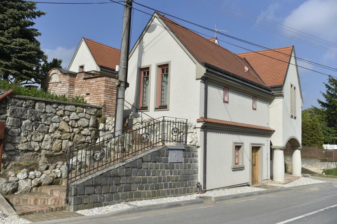 Penzion Dobré časy Valtice Exteriér fotografie