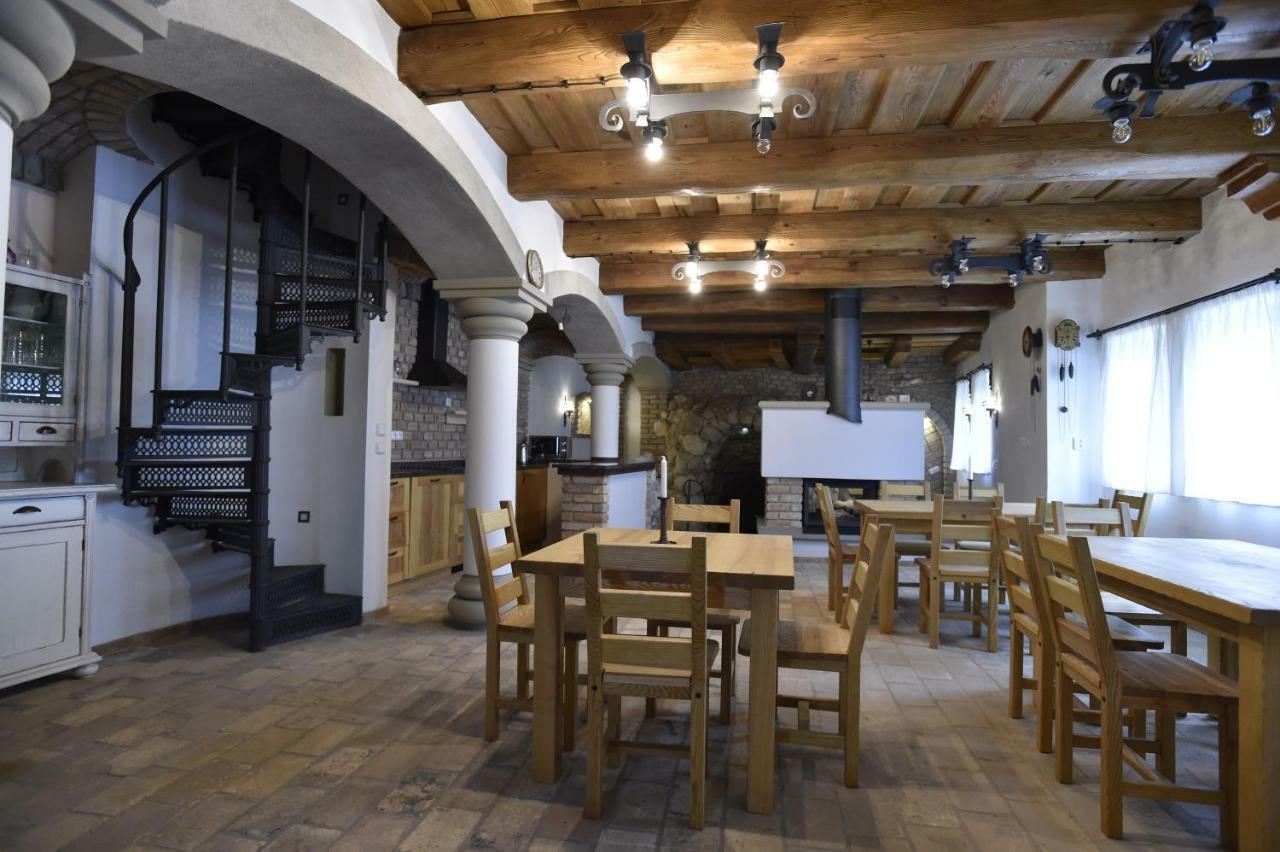 Penzion Dobré časy Valtice Exteriér fotografie